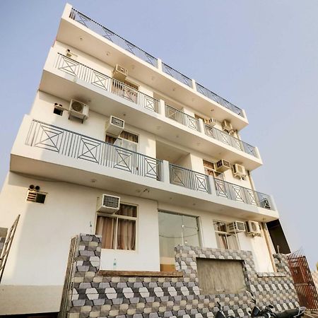 Oyo Flagship 75440 Relax Inn Greater Noida Zewnętrze zdjęcie